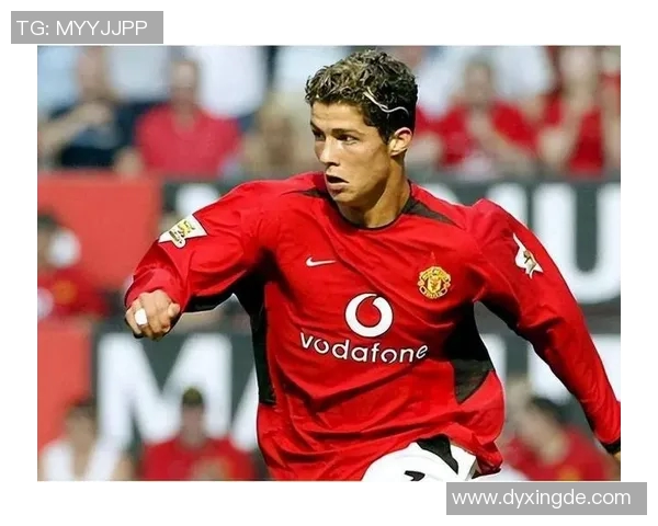 8090年代足球明星的辉煌岁月与传奇故事回顾