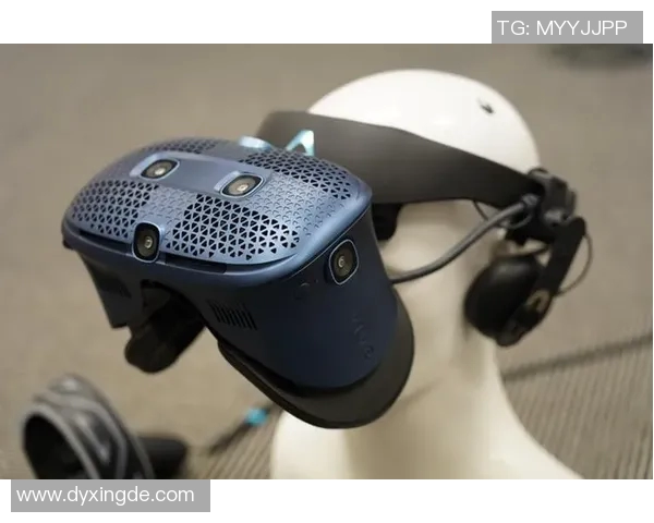 玩ca服的足球明星们如何在虚拟世界中展现真实球技与魅力