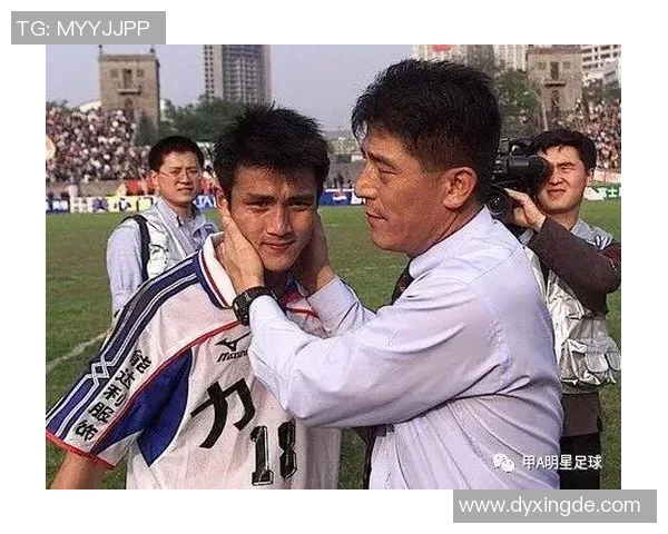 足球明星积极向中国捐款助力抗疫行动的感人故事