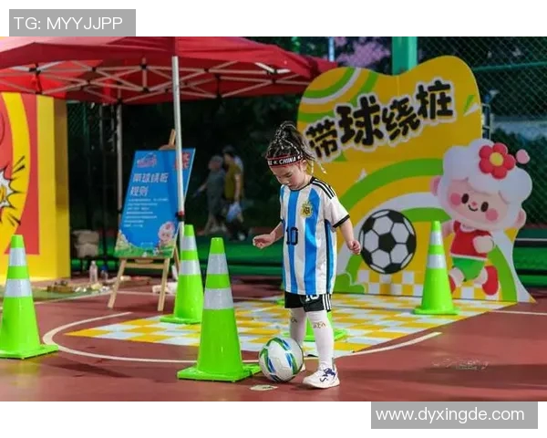 各国足球明星的友谊与合作在绿茵场上交织成美丽的篇章